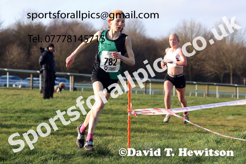 Womens Under-17s, 2026 Northern Cross Country Champs., Pontefract Racecourse, Pontefract. Photo: David T. Hewitson/Sports for All Pics